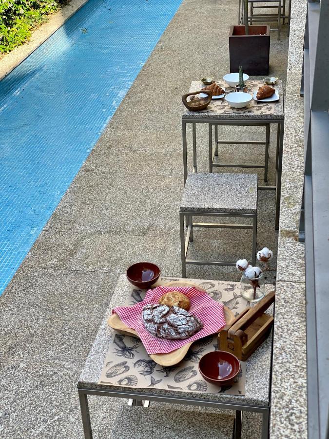 圣克拉拉酒店 圣地亚哥－德孔波斯特拉 外观 照片