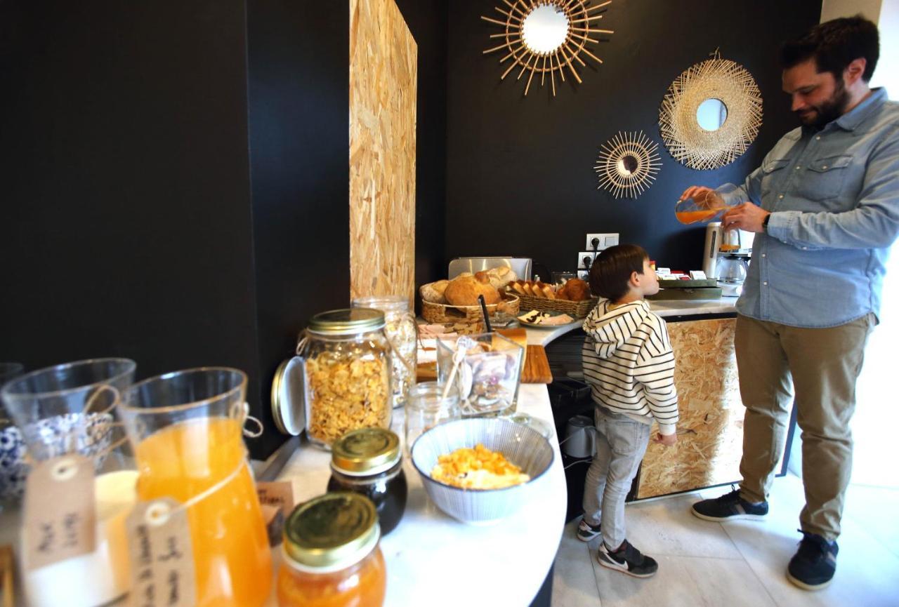圣克拉拉酒店 圣地亚哥－德孔波斯特拉 外观 照片